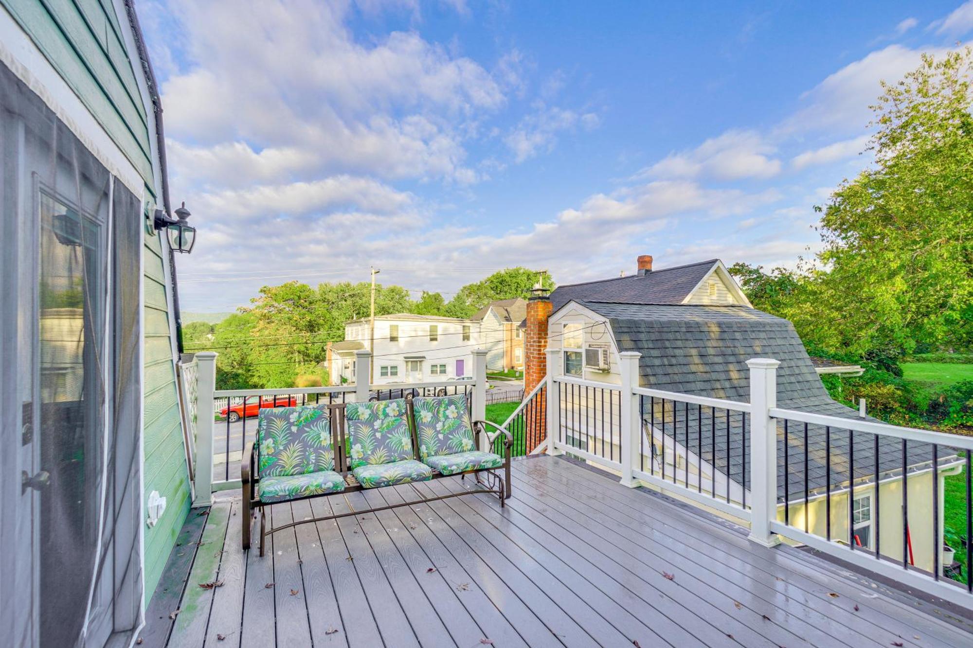 Epic Brunswick Apartment, Deck With Private Hot Tub! Zewnętrze zdjęcie